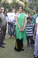 Sonam Kapoor at the launch of Andheri Wassup fest in Andheri, Mumbai on 7th March 2012 (24).JPG